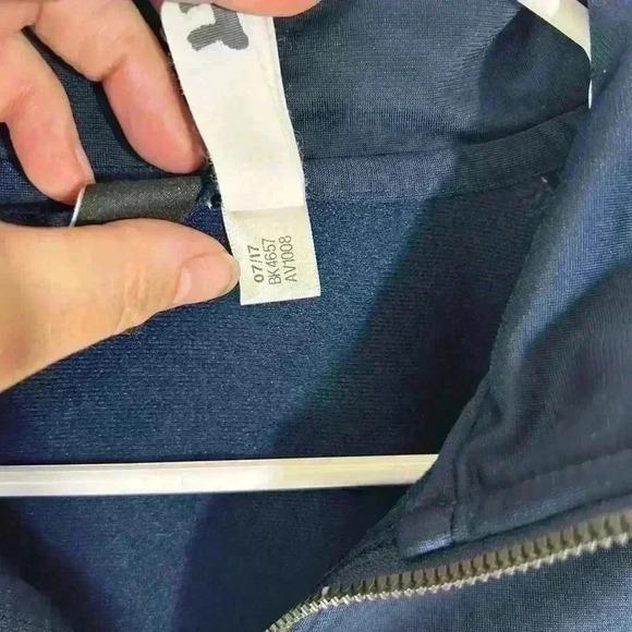 Adidas Navy Blue track suit jacket. Full Zip. Womens Medium. Athletic - Picture 4 of 15